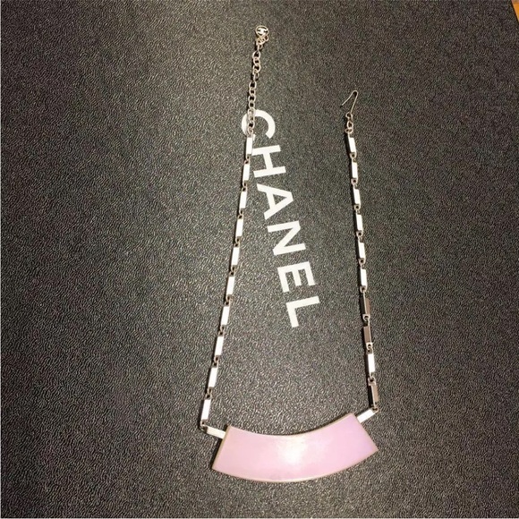 Chanel Purple Pink Iridescent Necklace - Picture 4 of 4